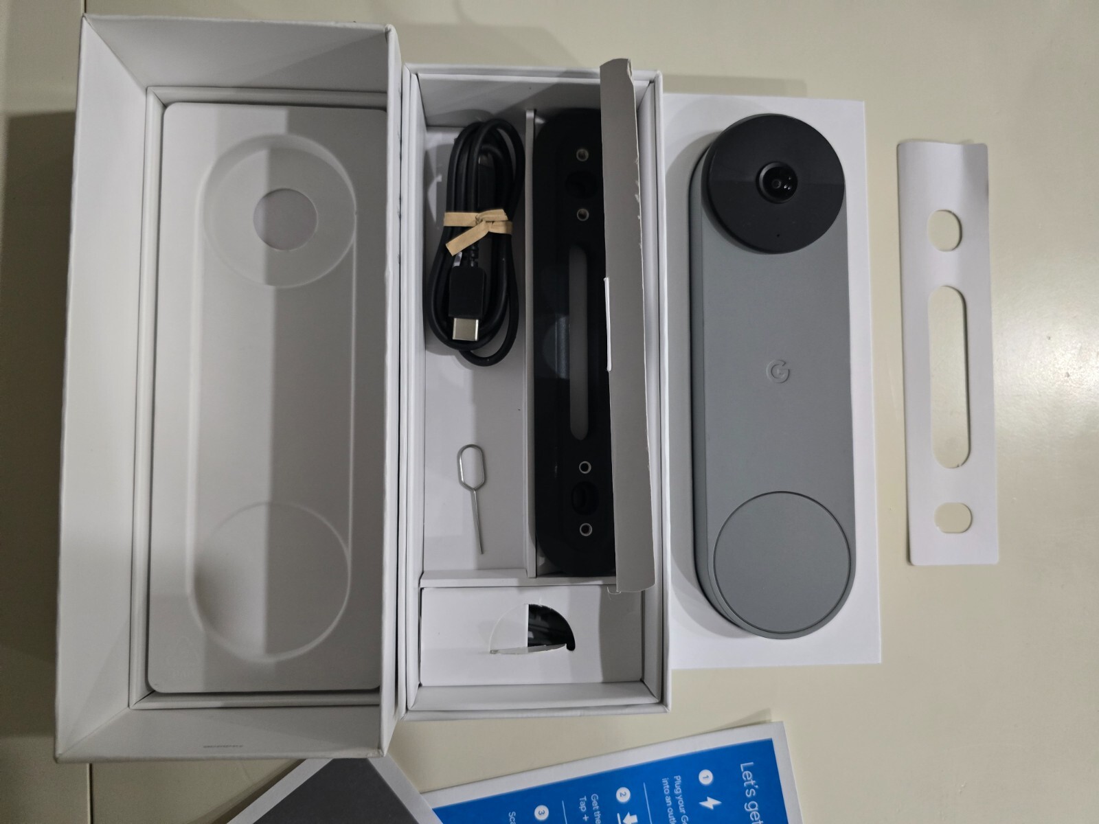 Google Nest Smart Home Bundle – WiFi 3-Pack, Nest Hub, Nest Doorbell