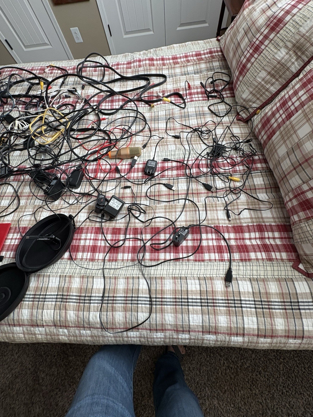 Google Pixel 2 XL Mixed Lot Cables Chargers Remotes Headphones