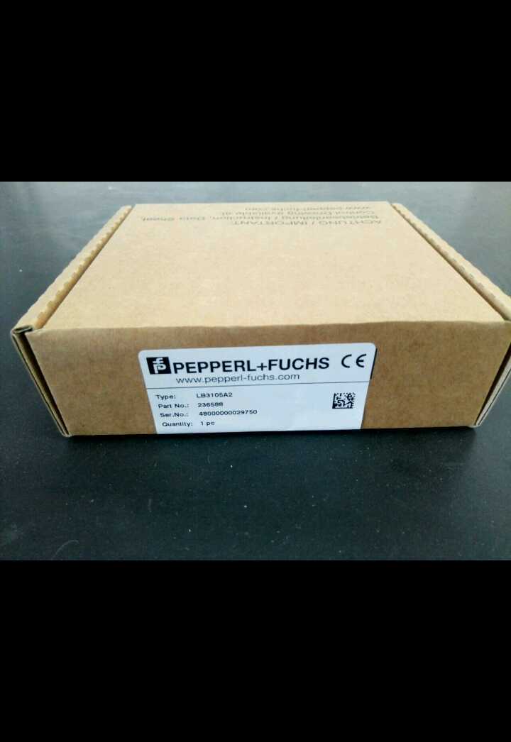 1PC PEPPERL+FUCHS LB3105A2 New In Box ALL NEW *b