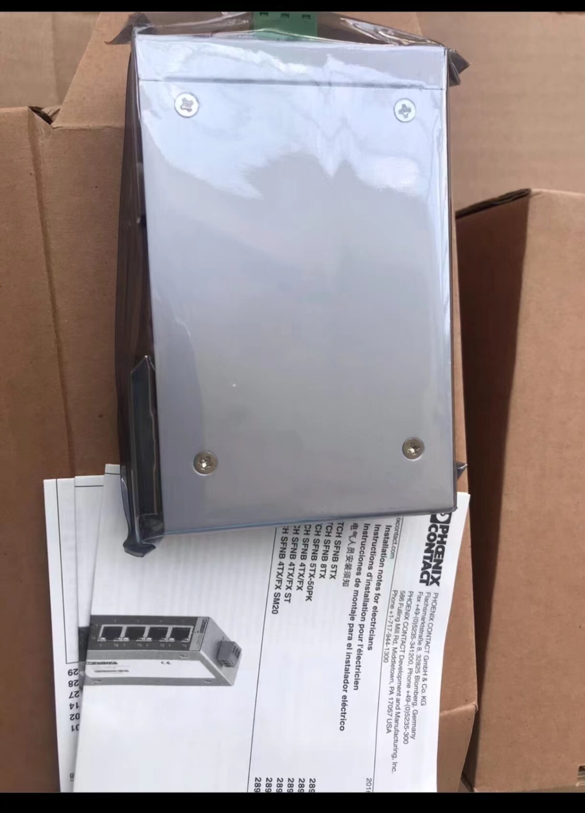 Phoenix Contact FL SWITCH SFNB 5TX 2891001 IN NEW BOX ALL NEW