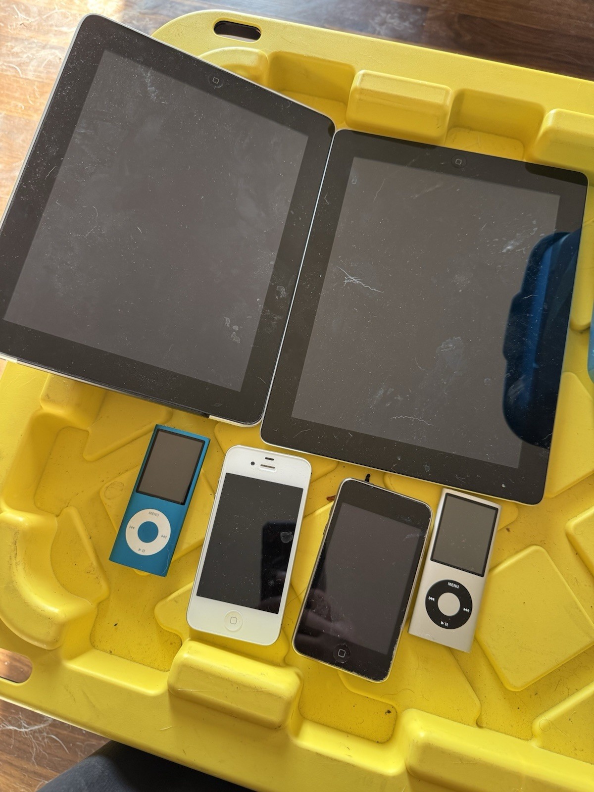 Apple Electronics Mixed Lot (as Is For Parts) *read Description*