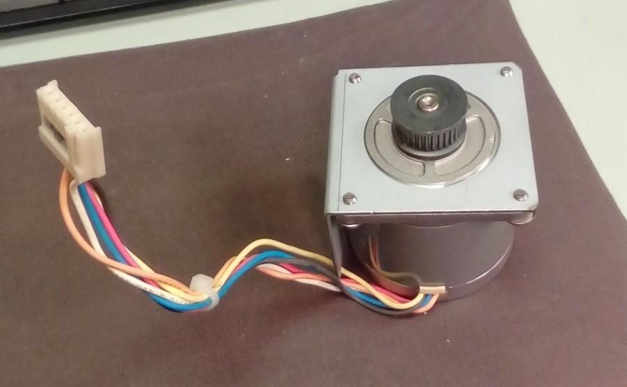 Sanyo Denki step-syn 5.3v 1.0a 1.8deg/step stepping motor 103G771-0444
