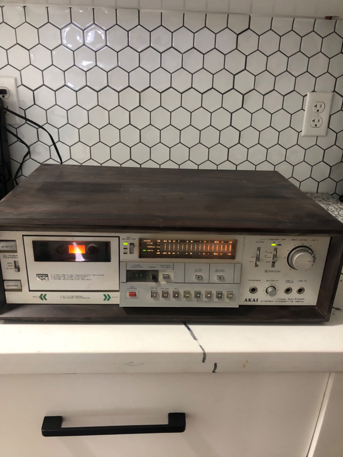 Vintage Electronics Akai GX-F44R is a high-quality, auto-reverse, 3-head stereo