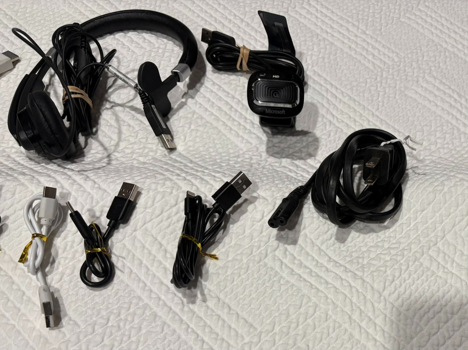 Huge Untested Electronic Lot including Camera, power cords head set USB Hubs