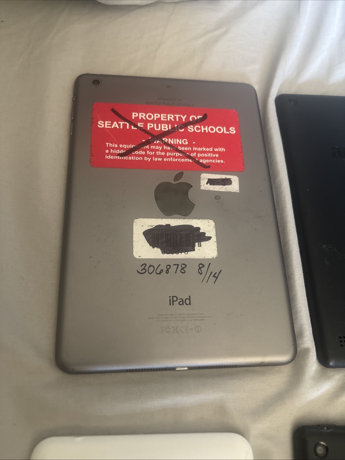 LOT OF 6 TABLETS FOR PARTS UNTESTED SOLD AS IS