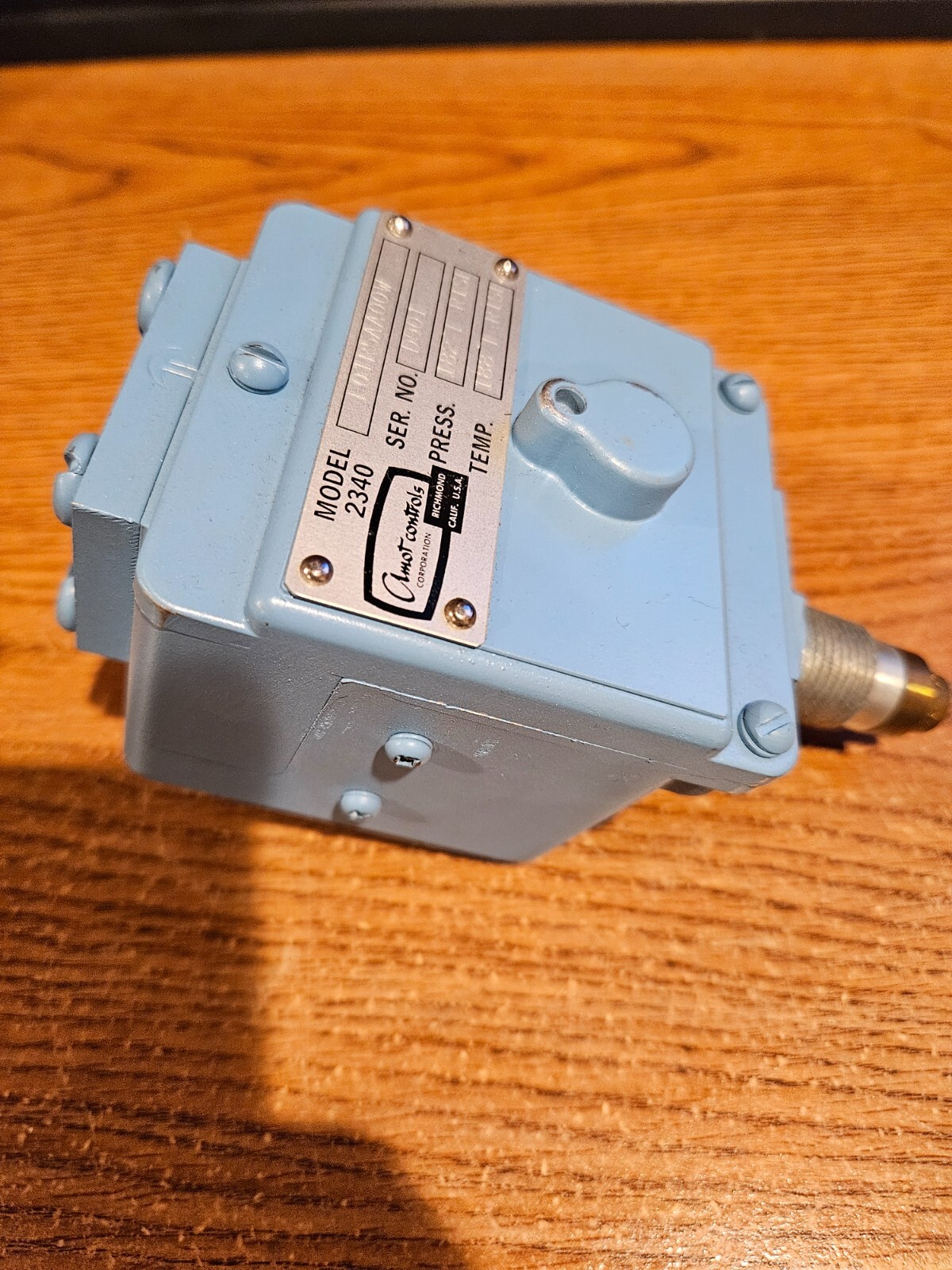 AMOT CONTROLS MODEL 2340 TEMPERATURE & PRESSURE SWITCH E01R5AA00V FREE SHIPPING