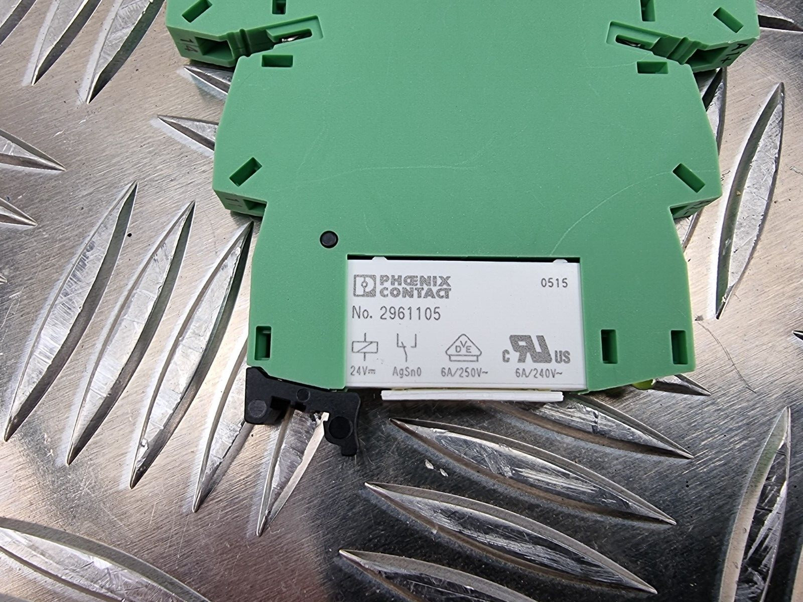 22x Phoenix Contact PLC-BSP-24DC21, with Relay