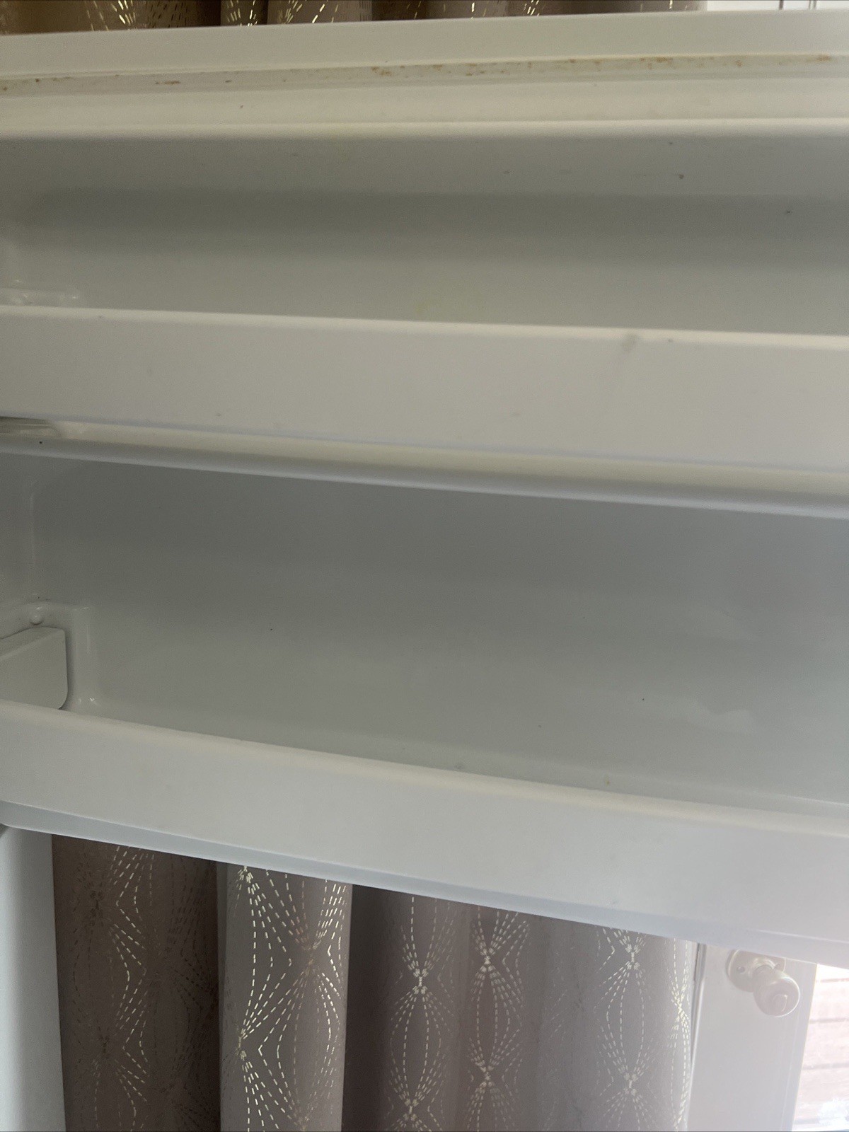 Fridge, White, 2 Inside Parts Missing, Functions Well, 2 Years Old