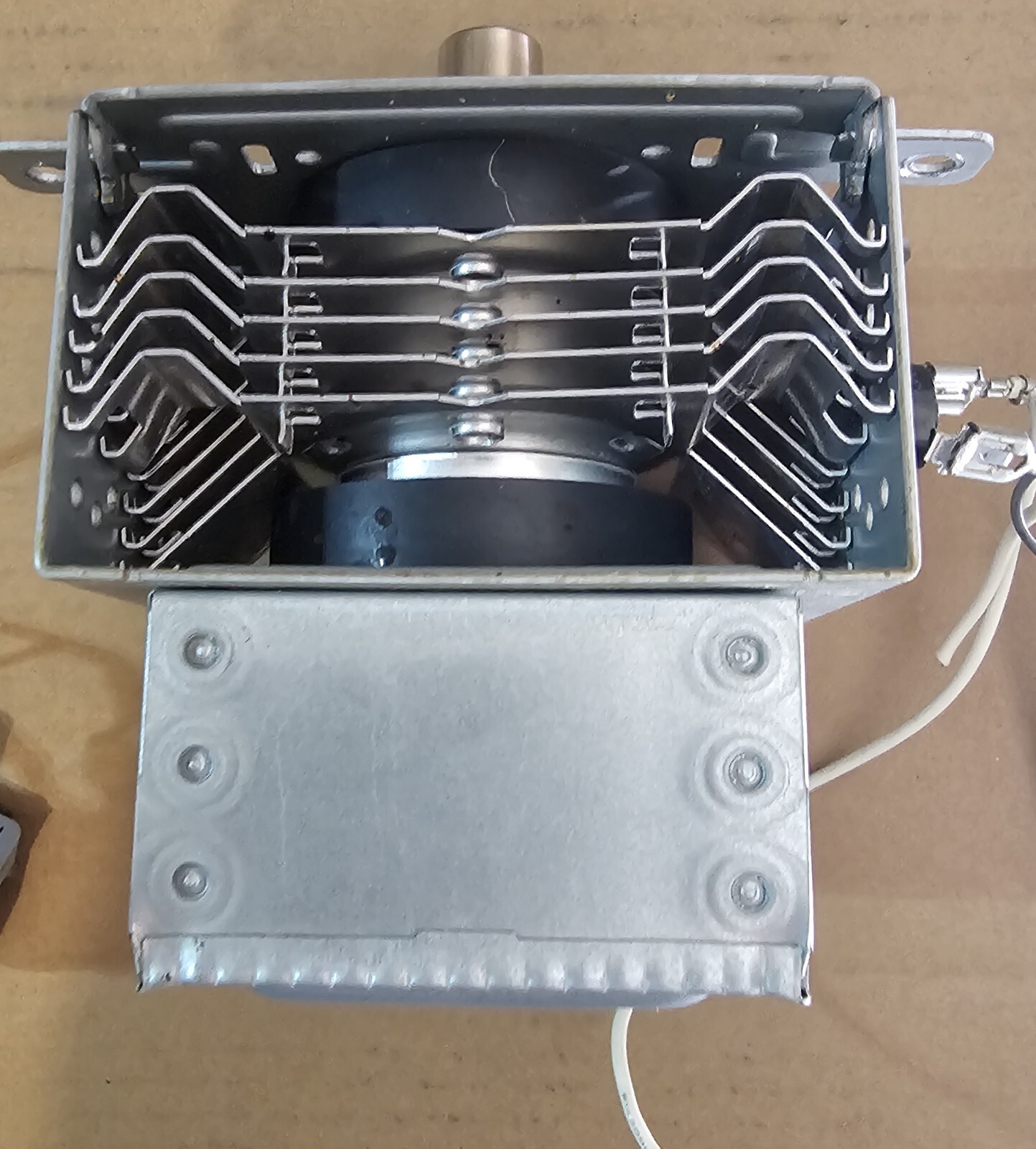 Magnetron And Other Microwave Components, Removed From Older WORKING Microwave