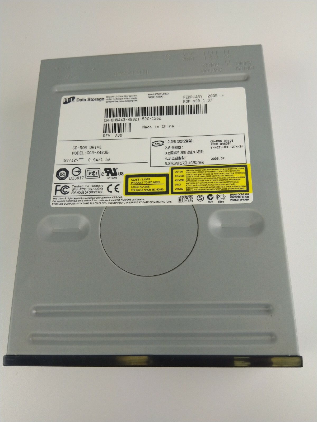 Hitachi-LG Data Storage CD-Rom Drive Model GCR-8483B Feb 2005 rom ver. 1.07