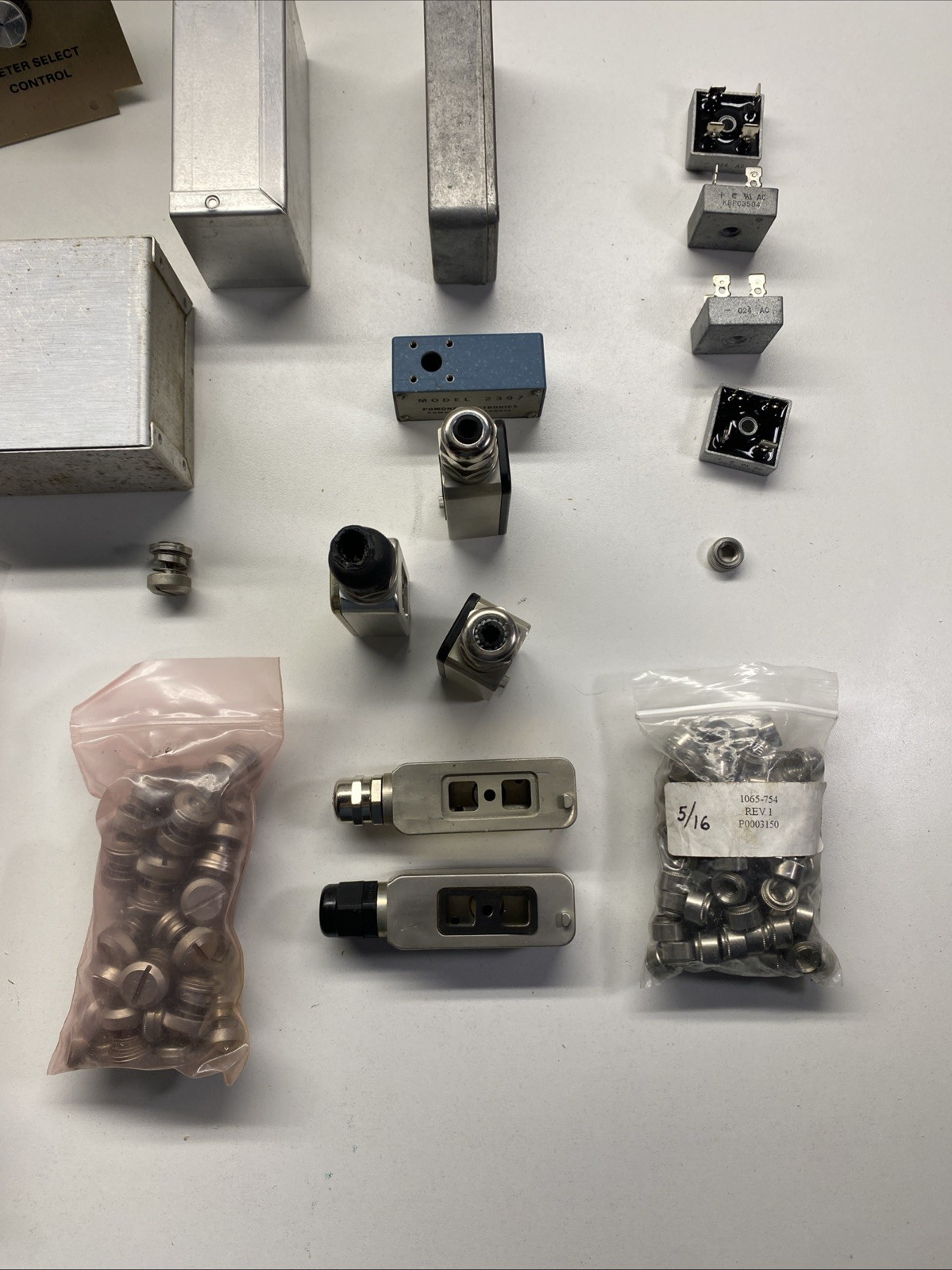 Electronics project boxes+Parts. See Pictures..B35