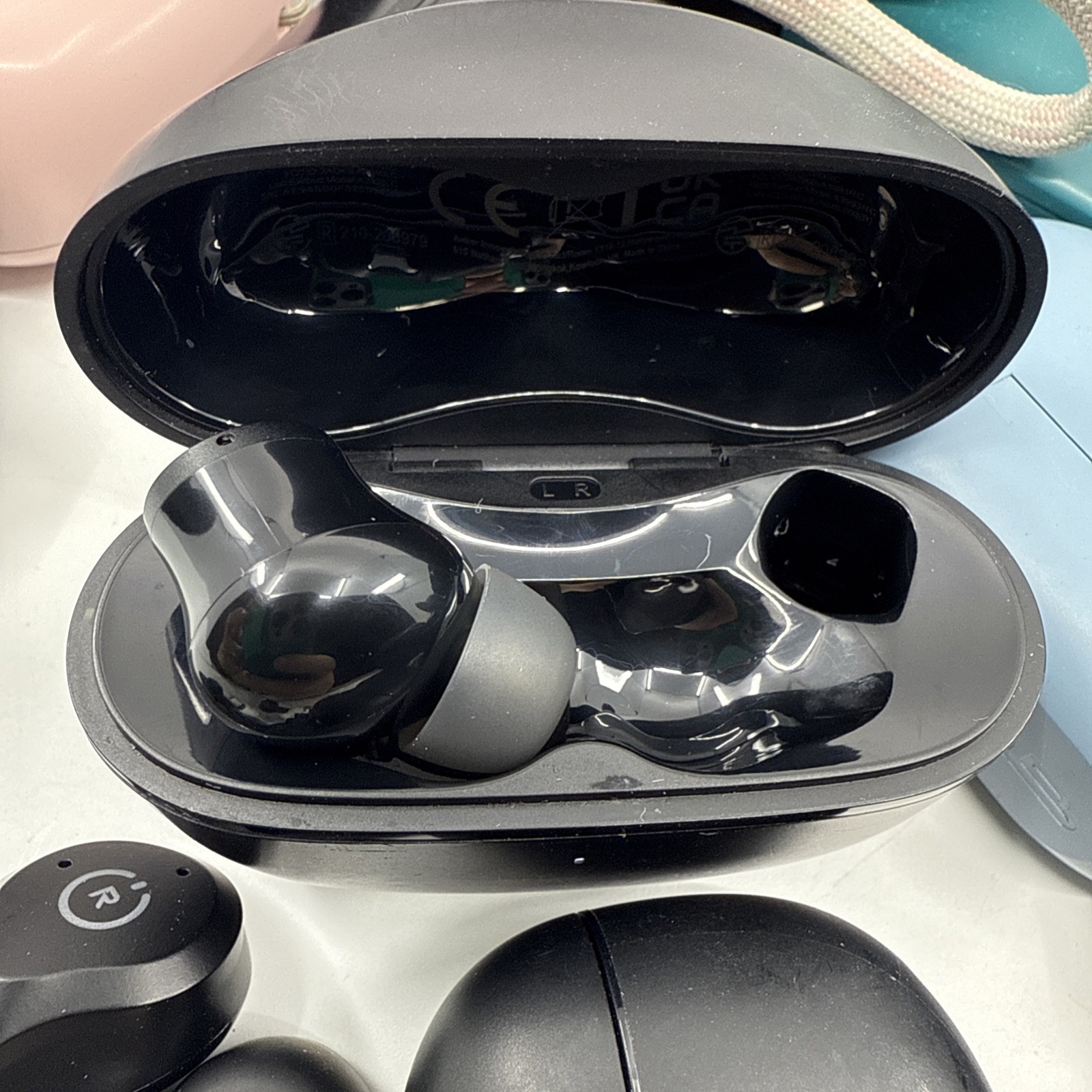 Large Electronics Miscellaneous Lot | – Earbuds Partials Soundcore jlab Tozo Etc