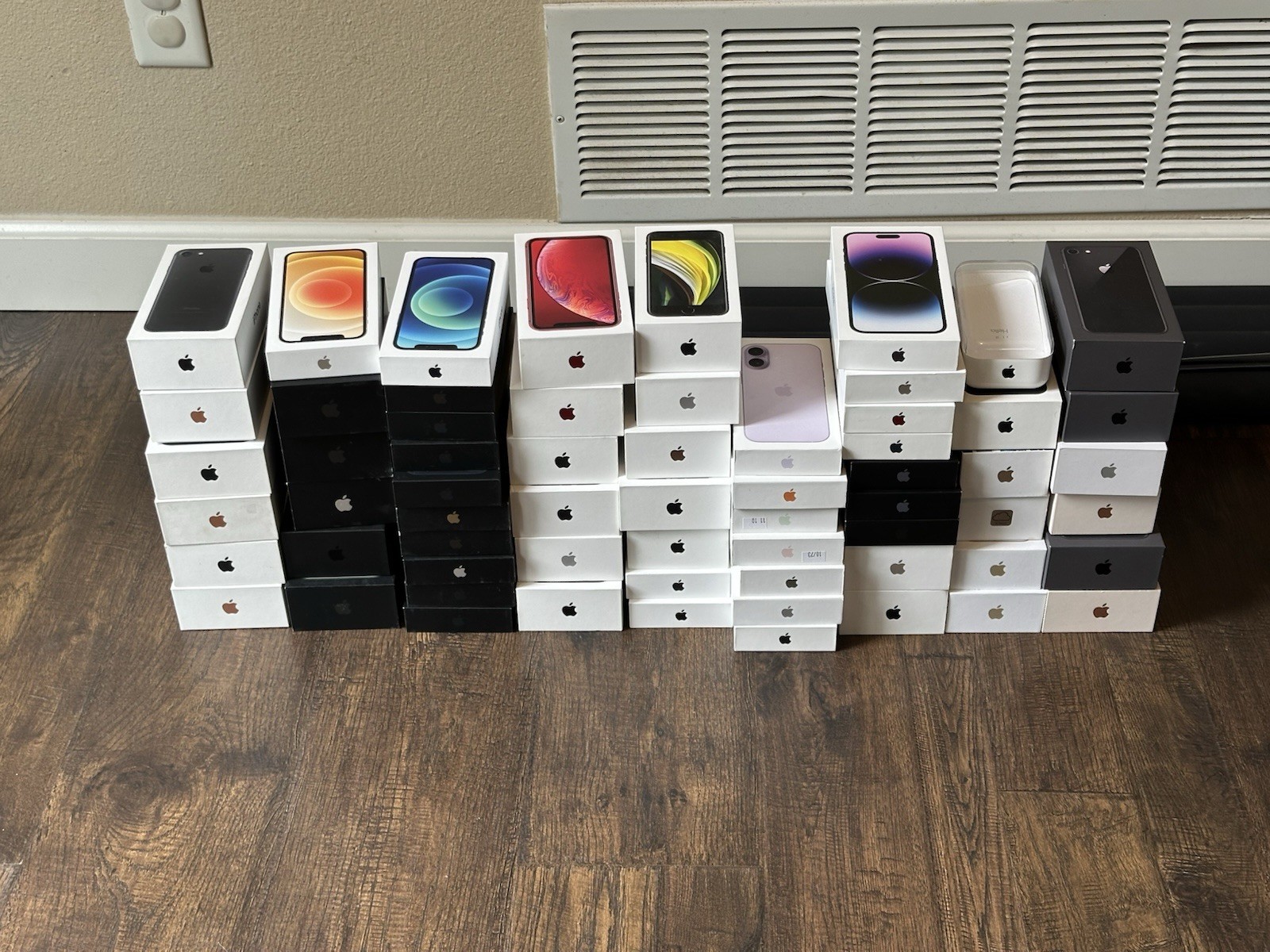 Apple iPhone Empty Retail Box Lot 63 boxes (4, 4s, 5c, SE, Xs, 12, 13, 17, Etc.)