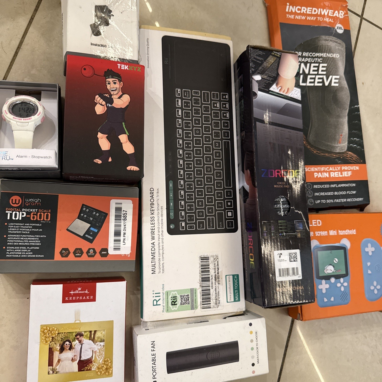 Mystery Loot Electronic General Box 10 Items Total See Description