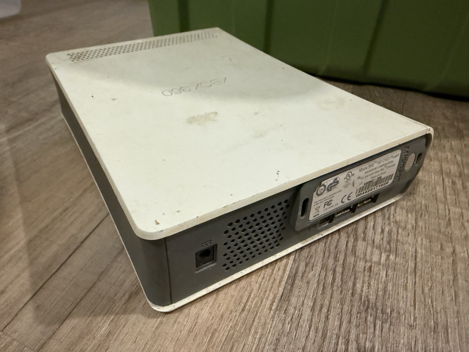 Lot Broken Electronics: Xbox 360 Controllers, HDDVD, Logitech G413 Keyboard MORE