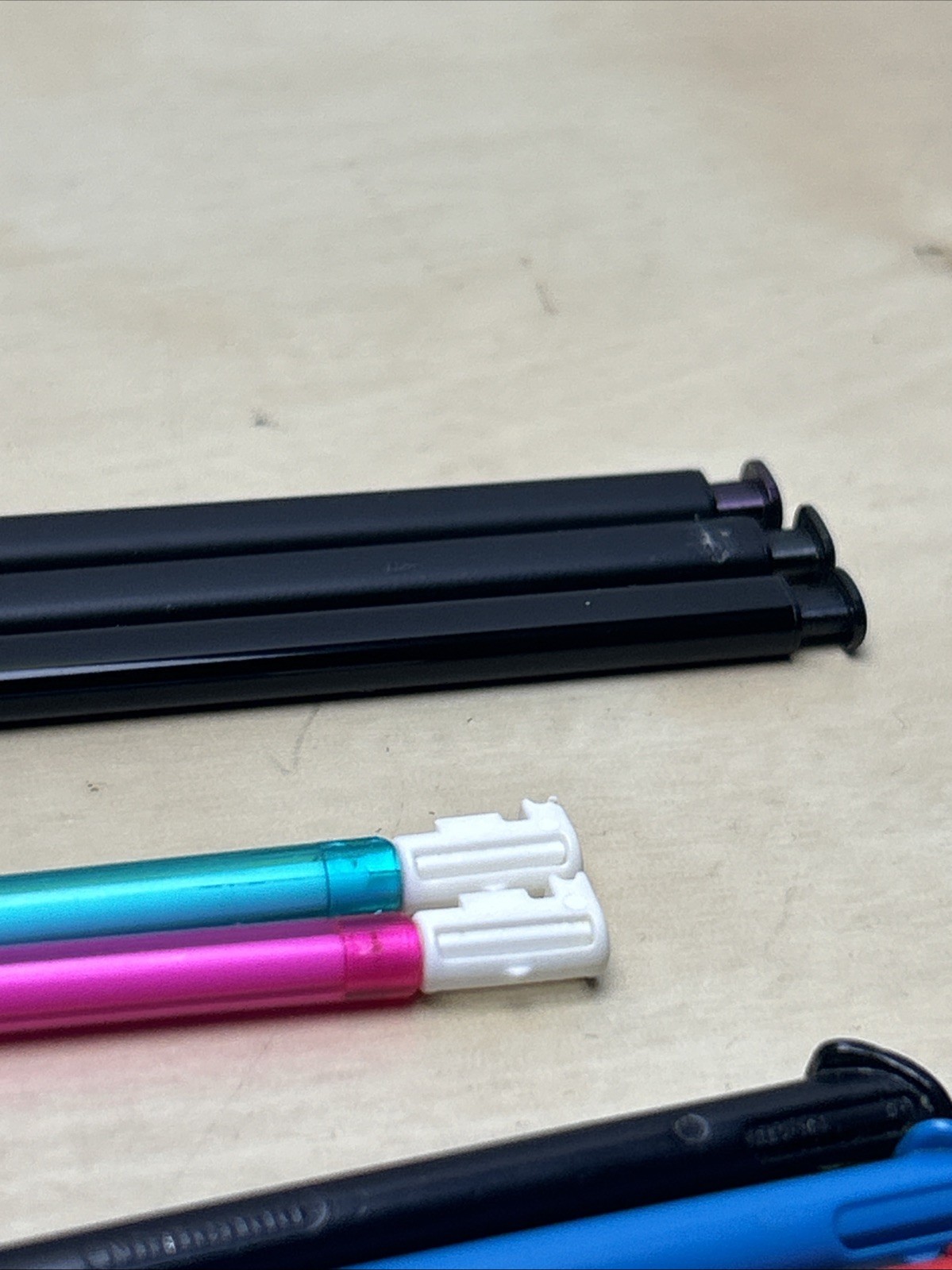 Mix Of Stylus’s Lot Of 9 Pieces Used Untested