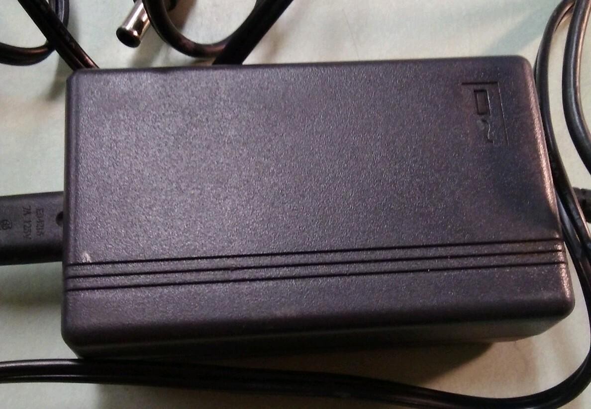 Hi Capacity LE-9702A-06 AC Adapter AC-C25 72W 19V 3.79A