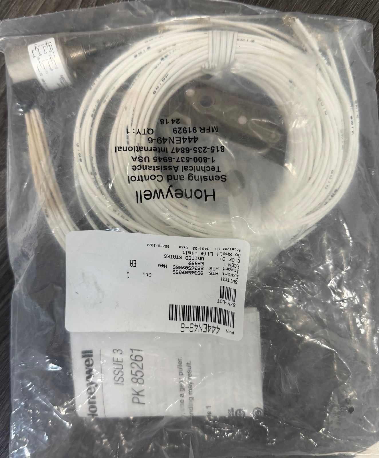 Micro Switch P/N: 444EN49-6
