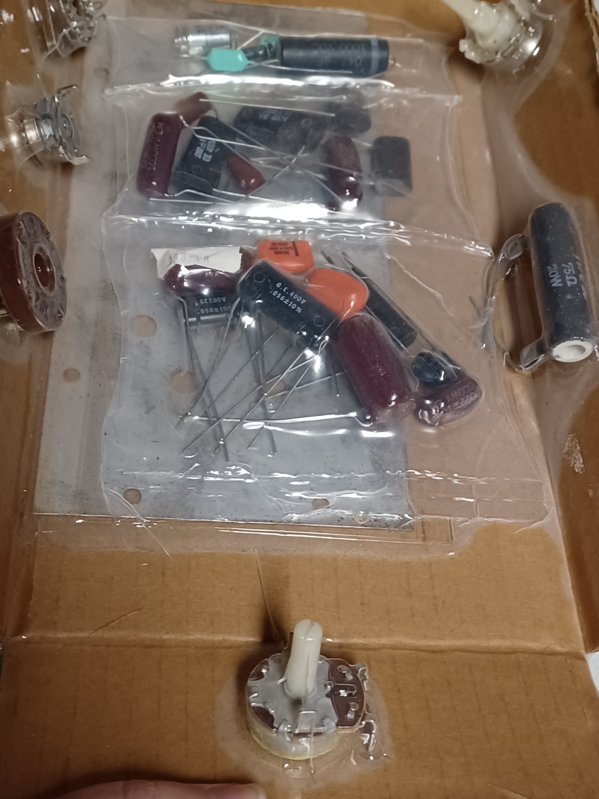 Vintage TV / Radio Electronics Set #2