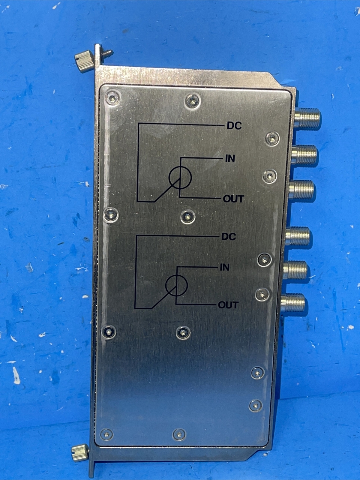 ADC RF WORX DCV-2/6R-F / DC 5-1000 MHz 6DB SPLITTER