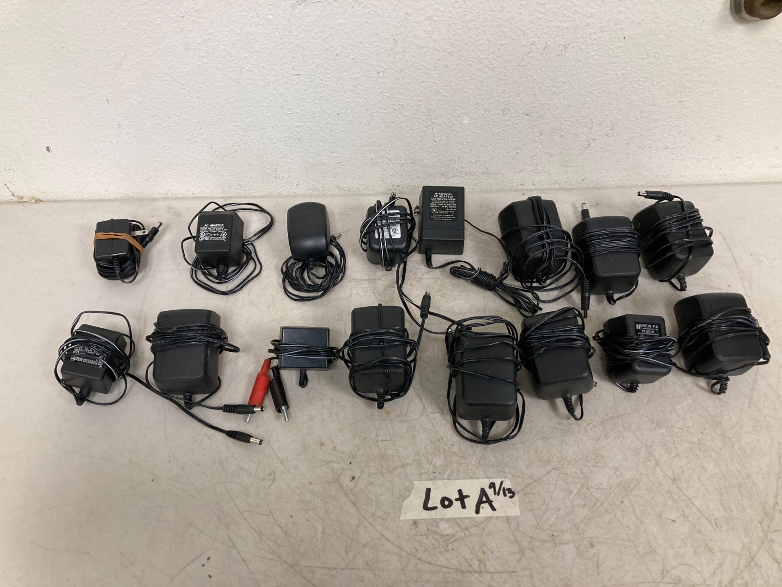 Lot of Various Cords and Accessories – Motorola Mixed Electronics Parts