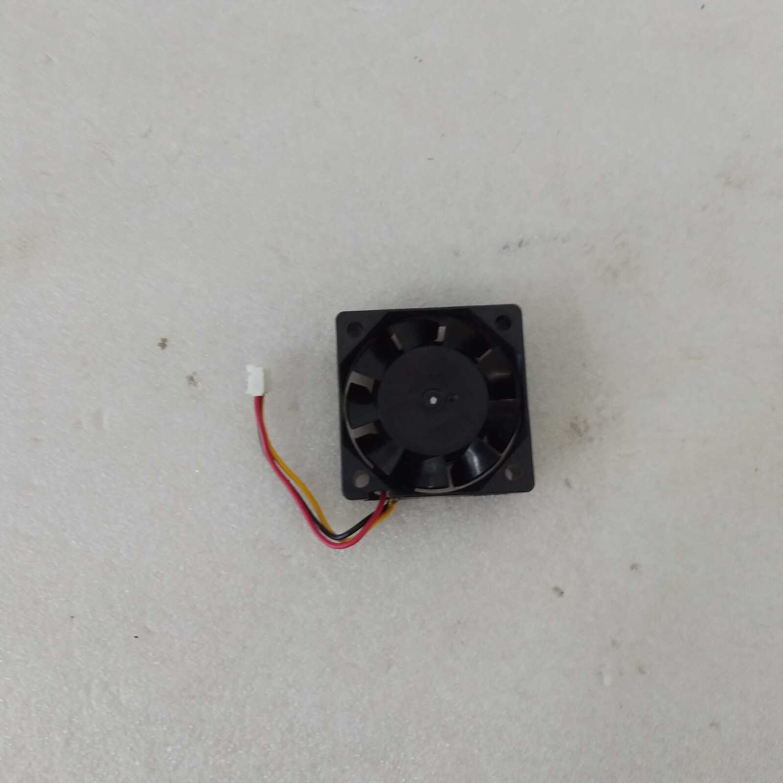 Sent on the same day MITSUBISHI PLC-FAN PSRV00039/MMF-04C24DS NEW