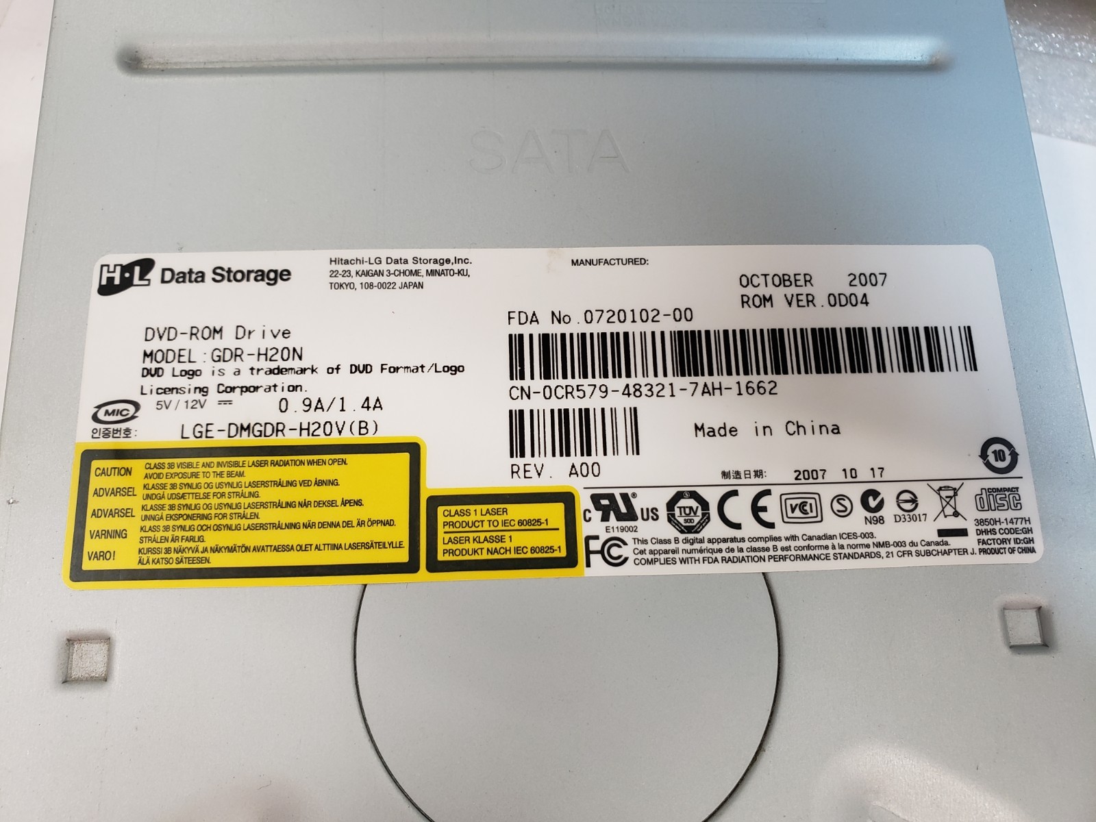 HITACHI LG GDR-H20N Black SATA DVD-ROM 0CR579 REV A00 VER 0D04