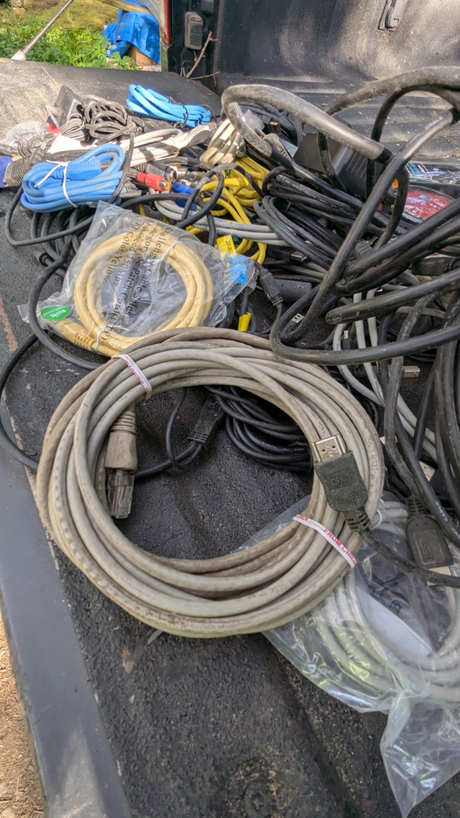 HUGE Electronics Cable Lot HDMI VGA Ethernet Lan USB Radio Shack Module Direct