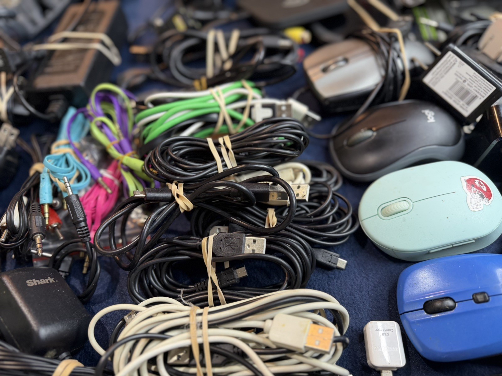 Mixed Lot of Electronics Cables, Chargers, and Power Adapters – Junk Drawer Lot