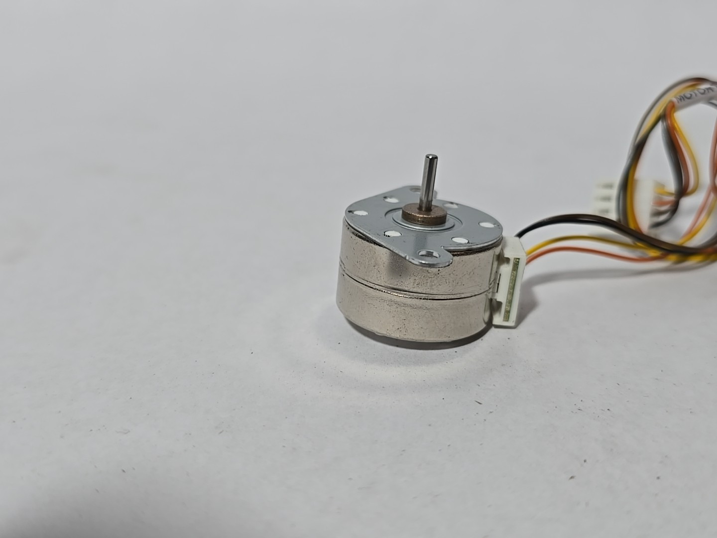 NMB-MAT PM25L-024-UCU4 Stepper Motors TA0X09