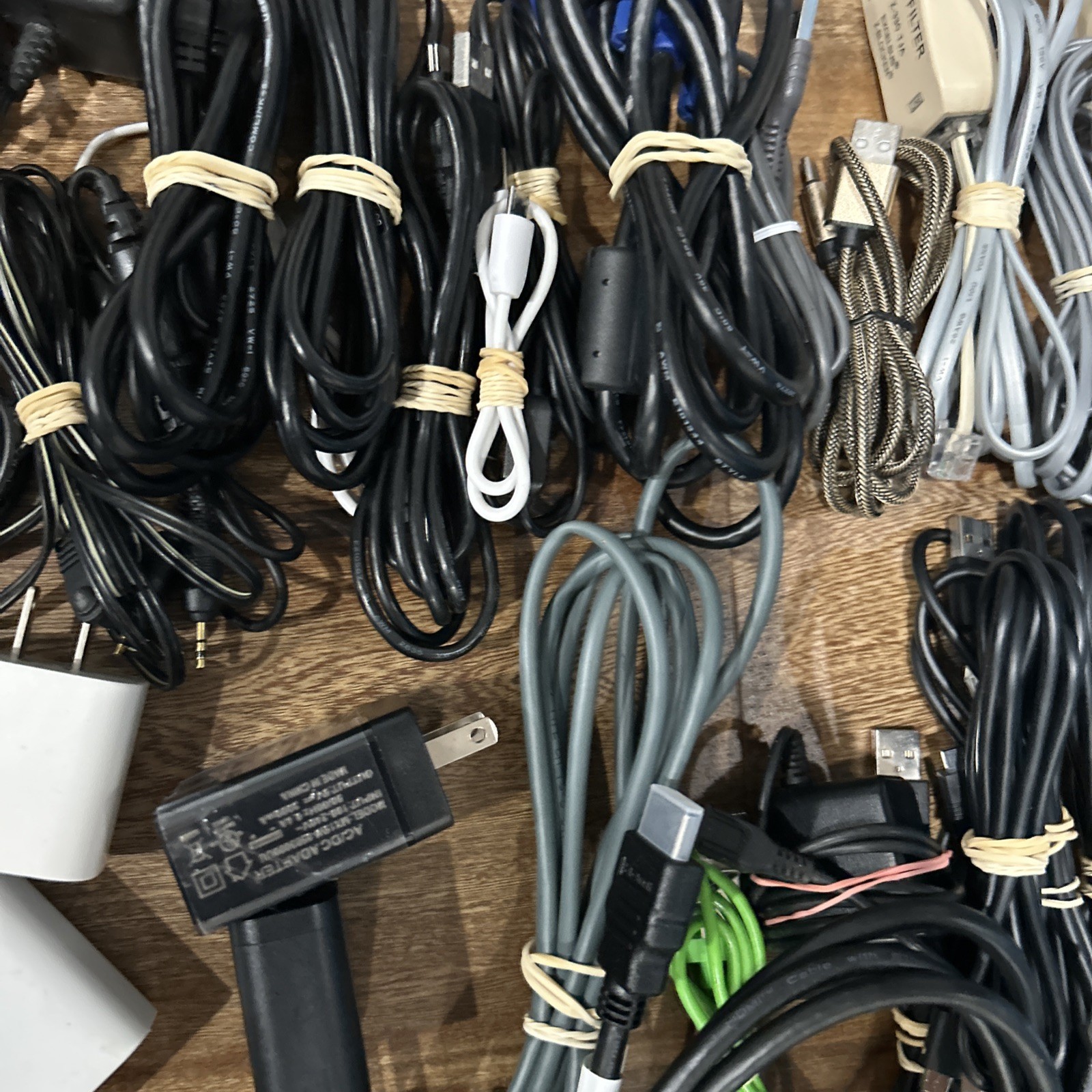 Box Of 75 Assorted Power Printer Computer Phone Nintendo Wires Cables