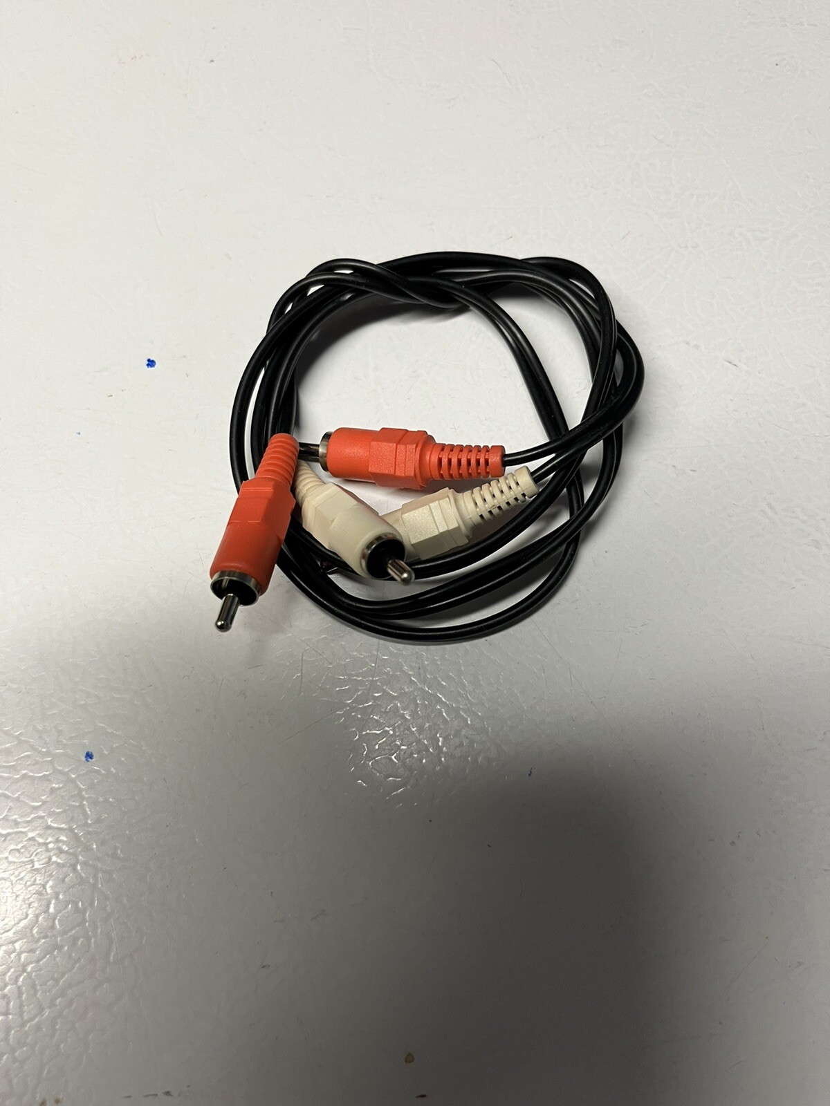 Lot Of Miscellaneous Electronic Cables.