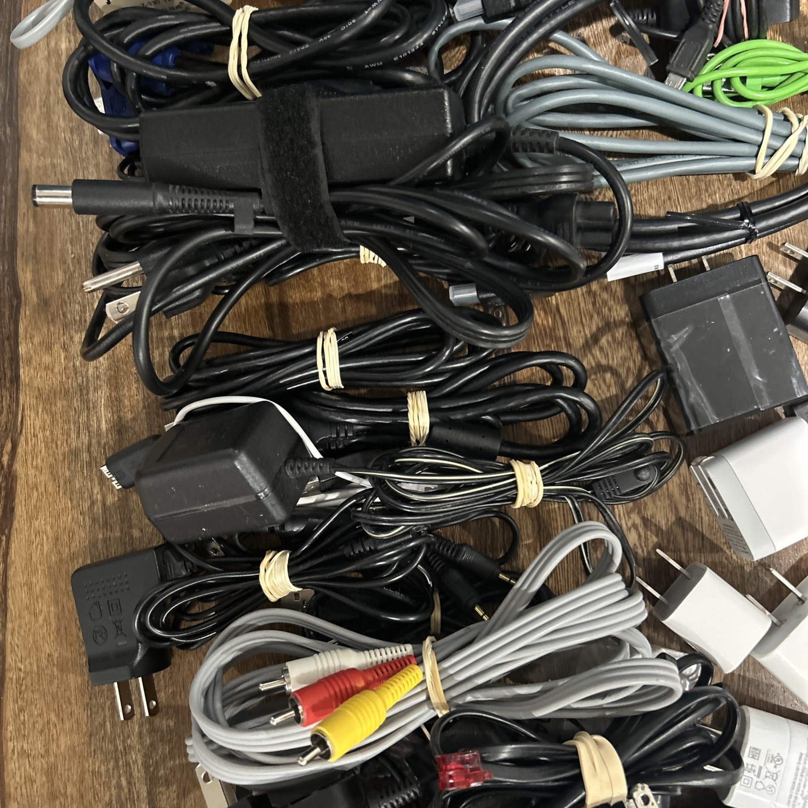 Box Of 75 Assorted Power Printer Computer Phone Nintendo Wires Cables