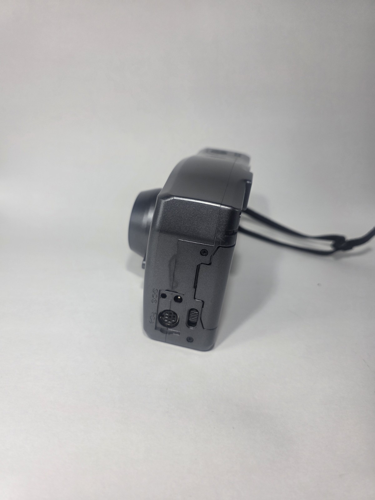 HP Photosmart 35mm Film Camera – 37mm Lens – Untested – As-Is for Parts/Repair