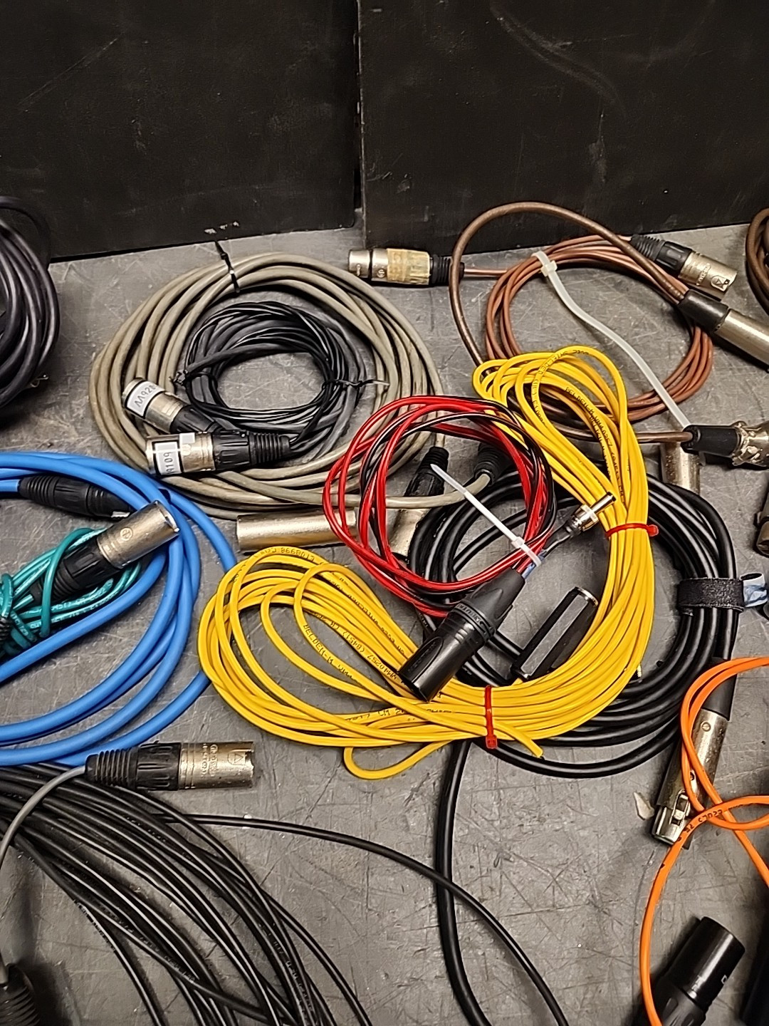 Lot of Audio Cables (50+)