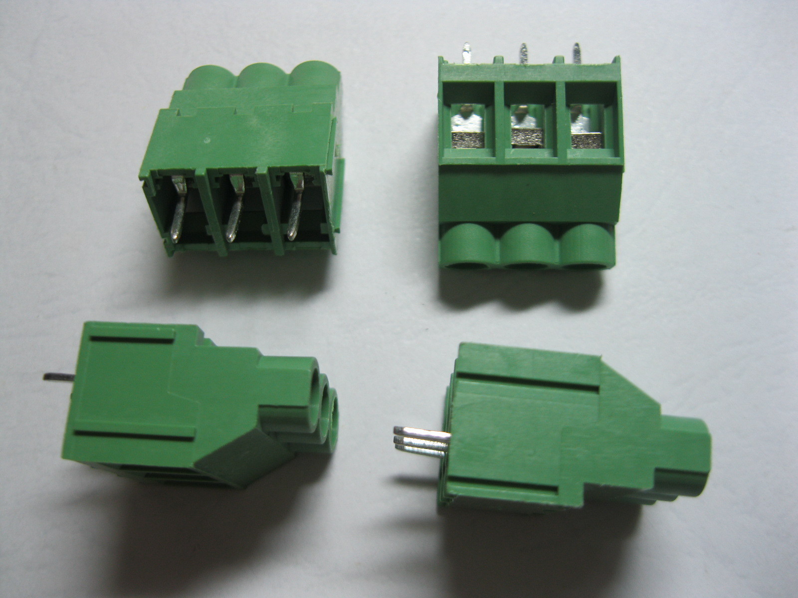 20 pcs Screw Terminal Block Connector 3 pin 6.35mm Green Wire Cage Type DC635