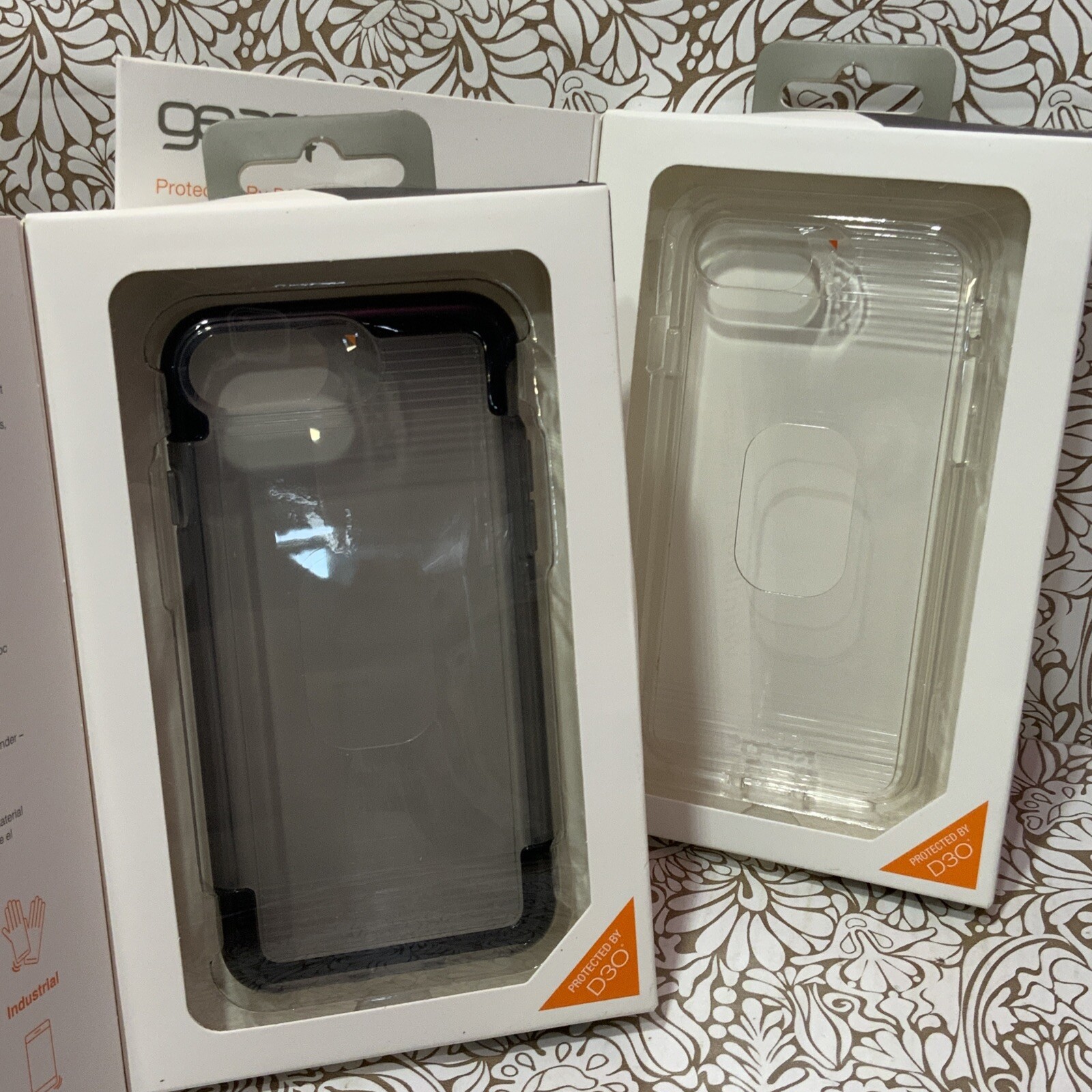 📀 Gear4 Apple iPhone 8/7/6s/6 Bayswater/ Wembley Clear & Smokey Black- LOT OF 2