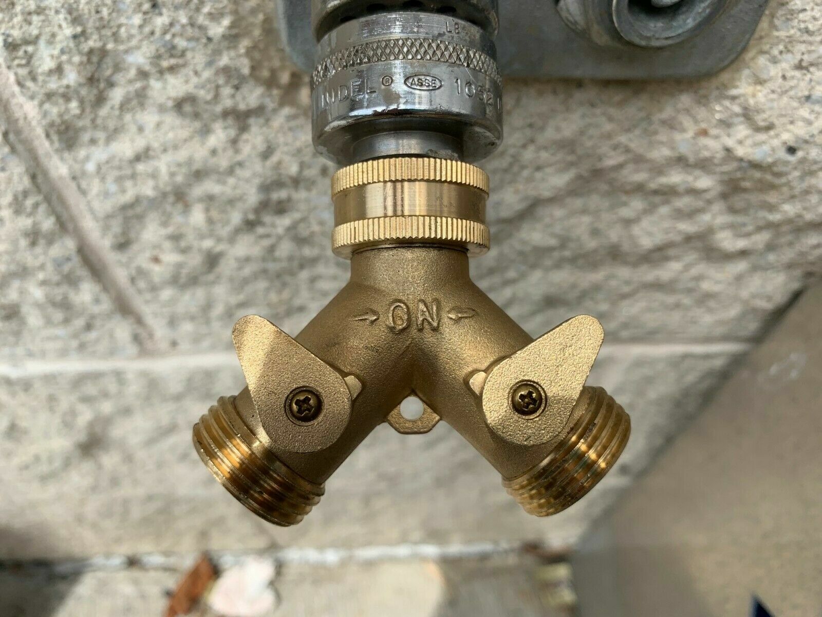 Heavy Duty Garden Water Hose All Brass Manifold 2 Way Swivel Y Splitter Shutoff