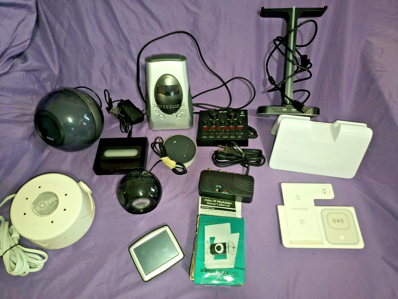 Electronics Lot TomTom GPS Echo Dot Wireless Chargers Clock Radio Tested Works