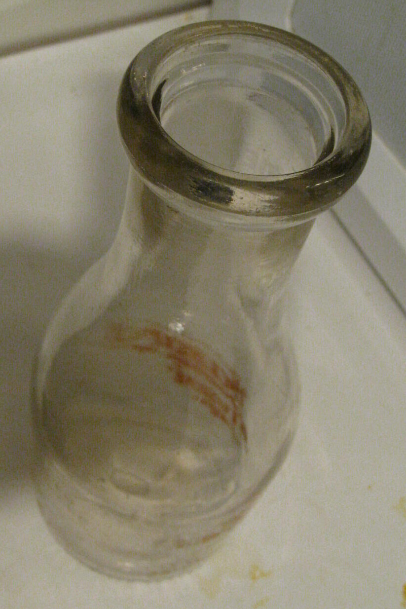 ANTIQUE HAZARD LEWIS FARMS DAIRY GLASS HALF PINT BOTTLE Binghamton vestal ny