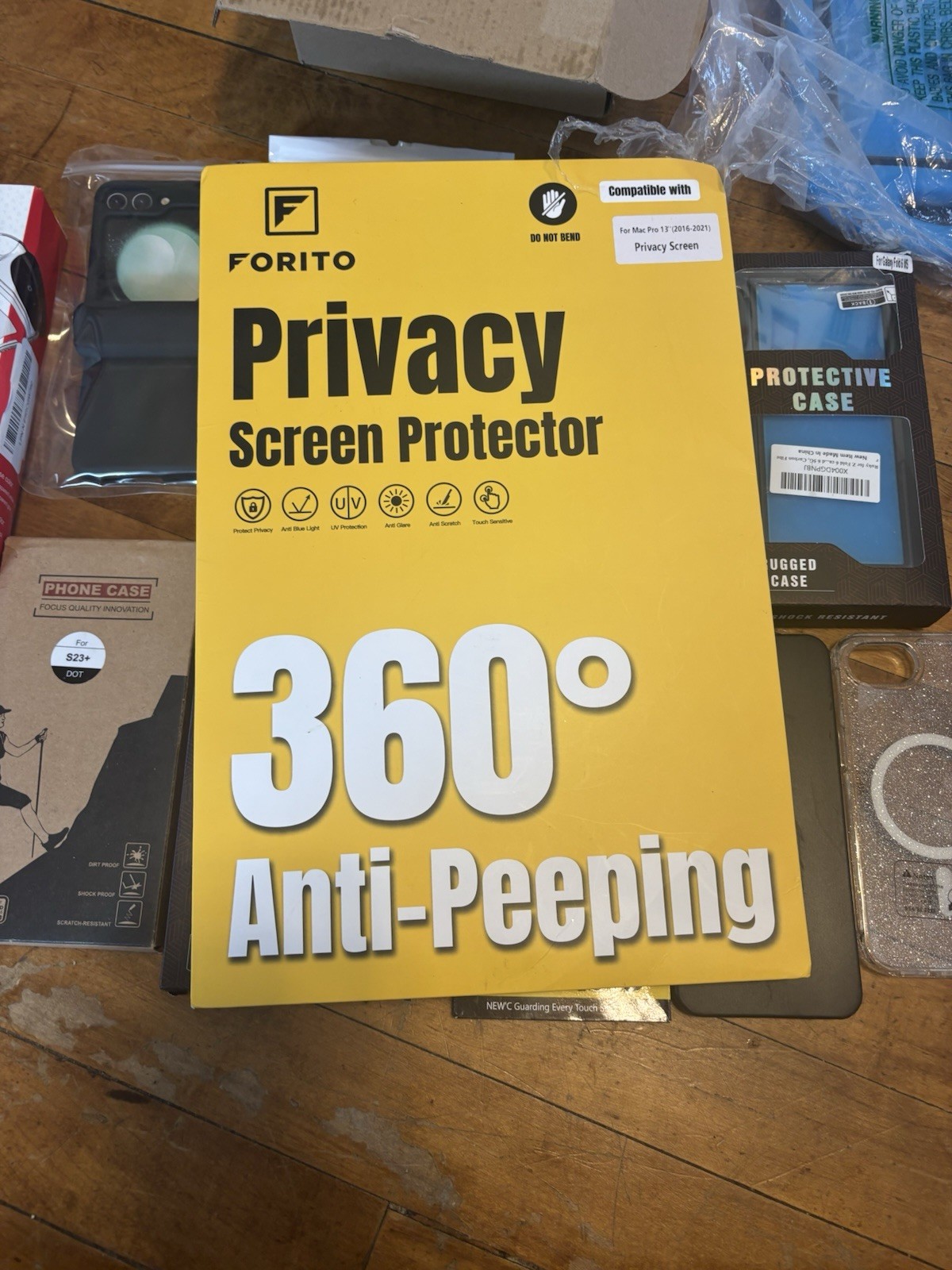 Amazon Returns Mystrey Box Lot 18.cell phone cases, screen, protectors, and more