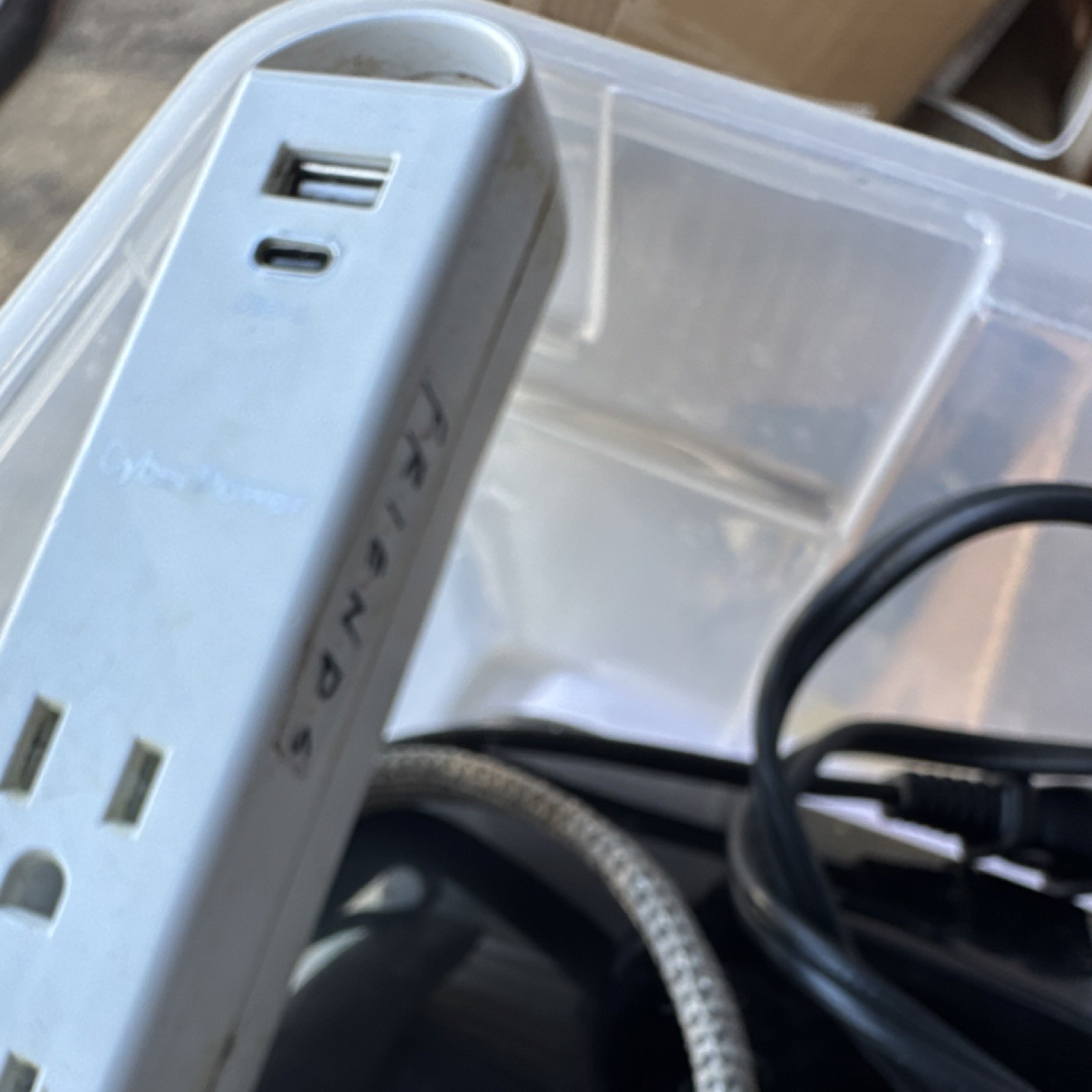 Belkin CyberPower Power Strips/Surge Protectors USB, VTech Webcam, Mixer