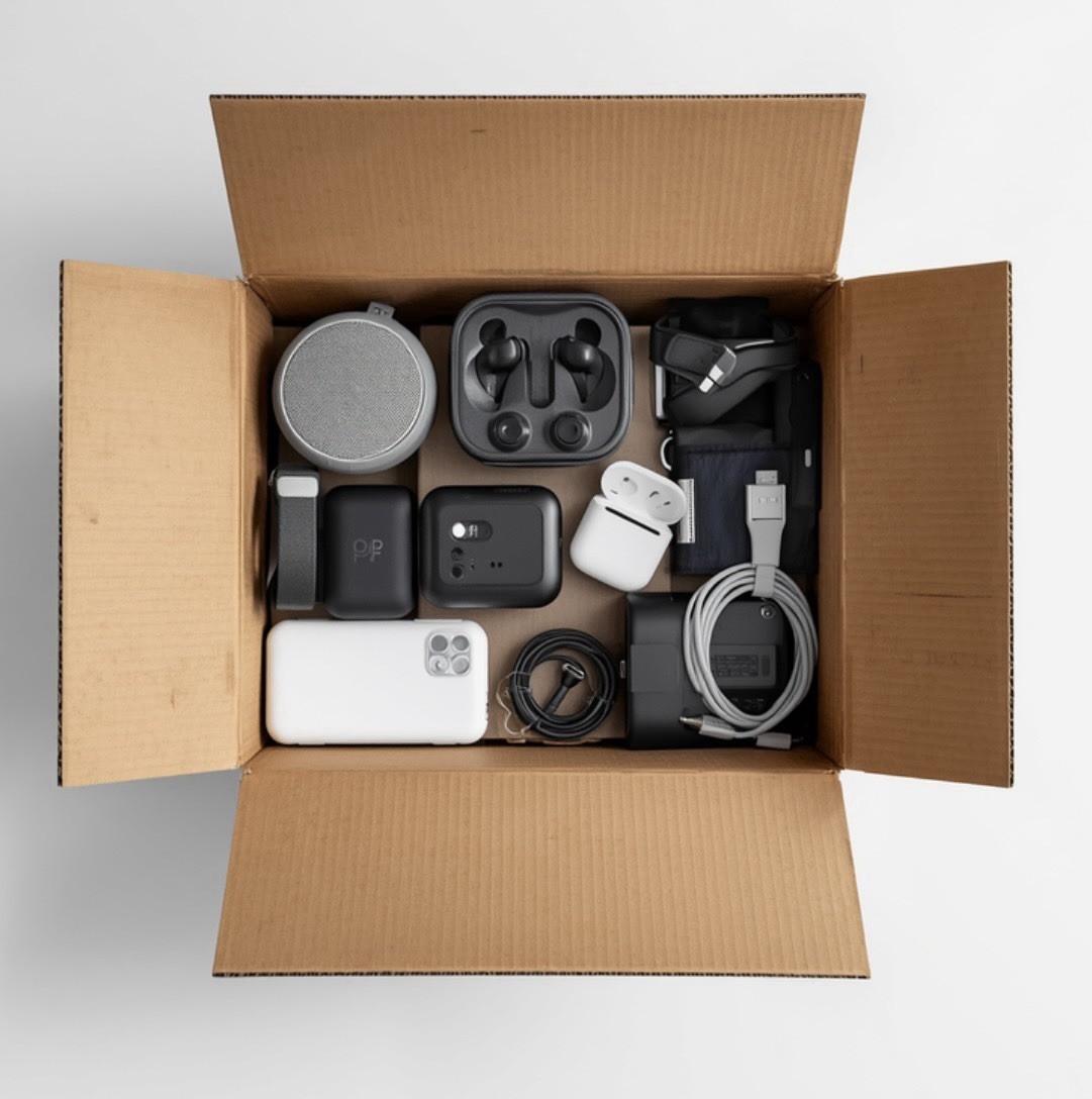 Mystery Electronics Lot – Gadgets, Accessories & More! Retail Value $100+ 🎁