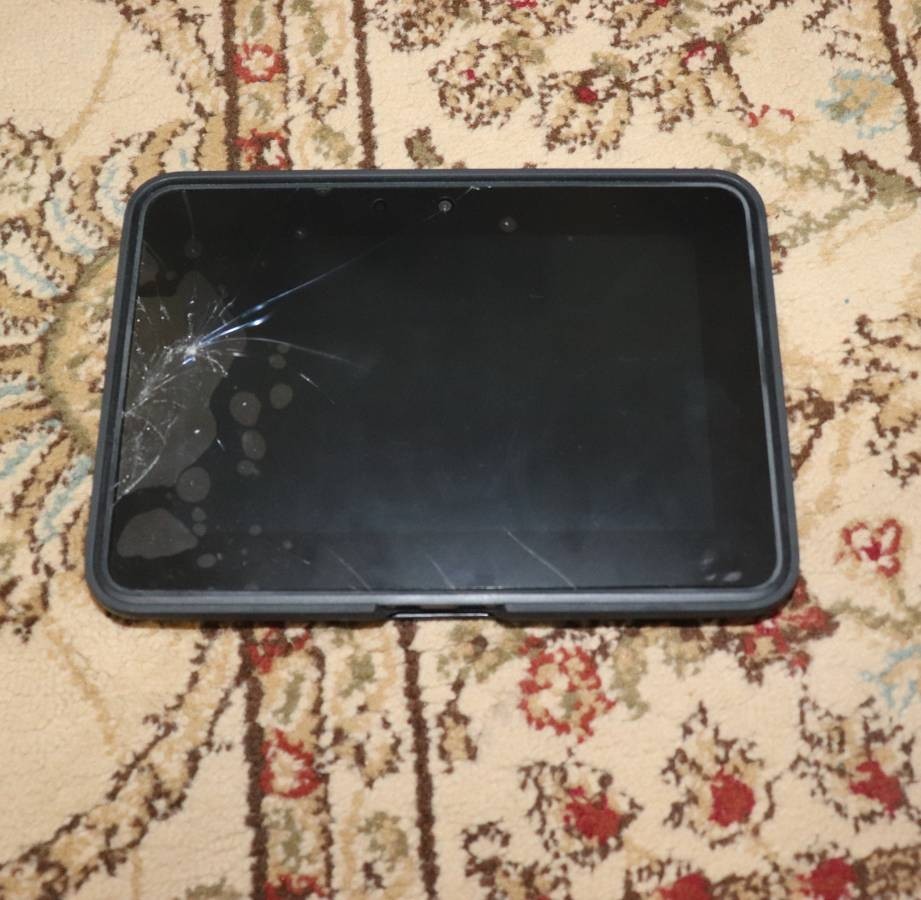 Old Electronics Mix, Laptop, Phones, Kindle Fires