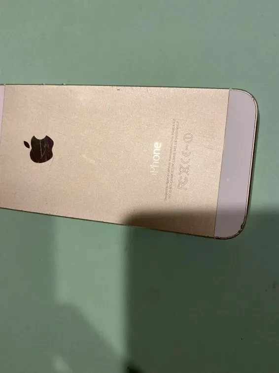 Apple iPhone & iPod Lot – iPhone 6 Plus, iPhone 5s, iPod Touch 4th Gen