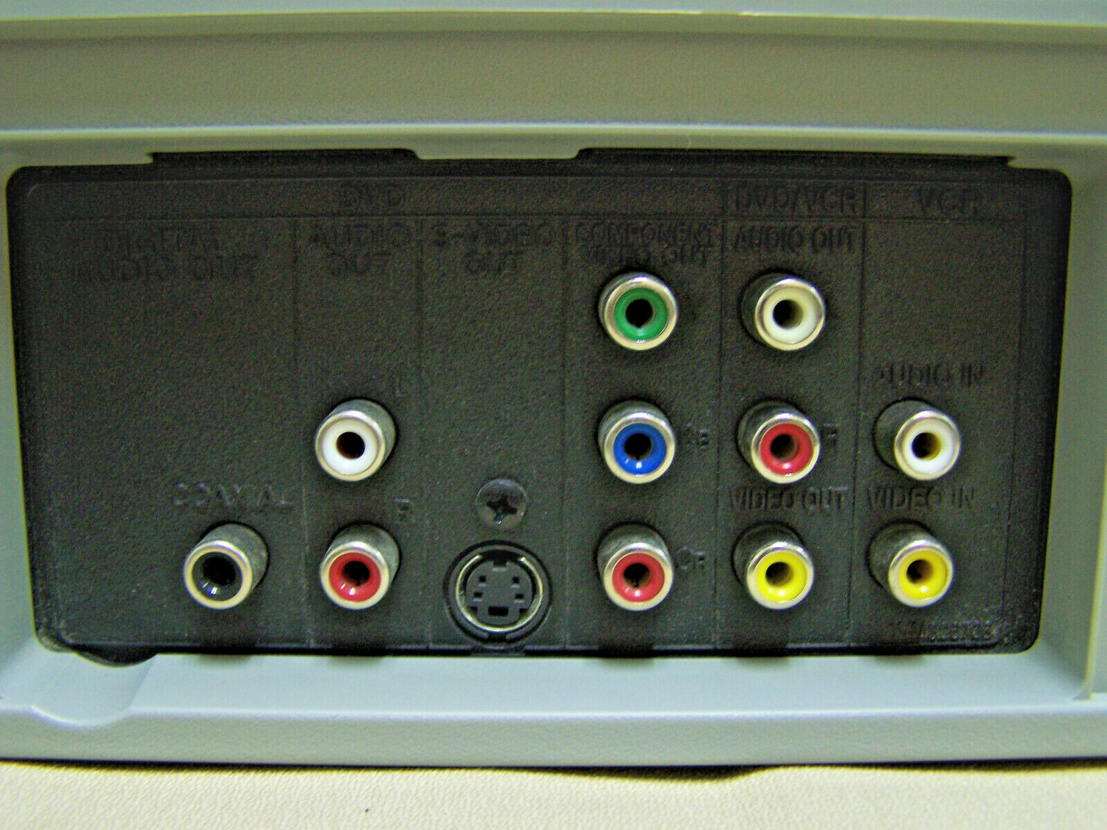 EMERSON EWD2004 DVD/VCR Combo Player DVD AS IS /VCR WORKS