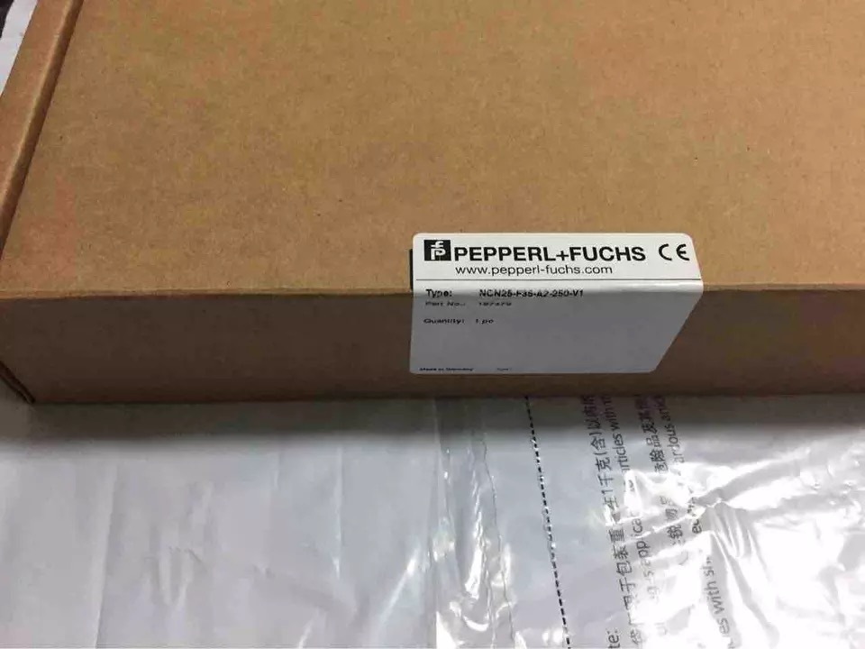 1PC PEPPERL+FUCHS NCN25-F35-A2-250-15M-V1 New In Box ALL NEW