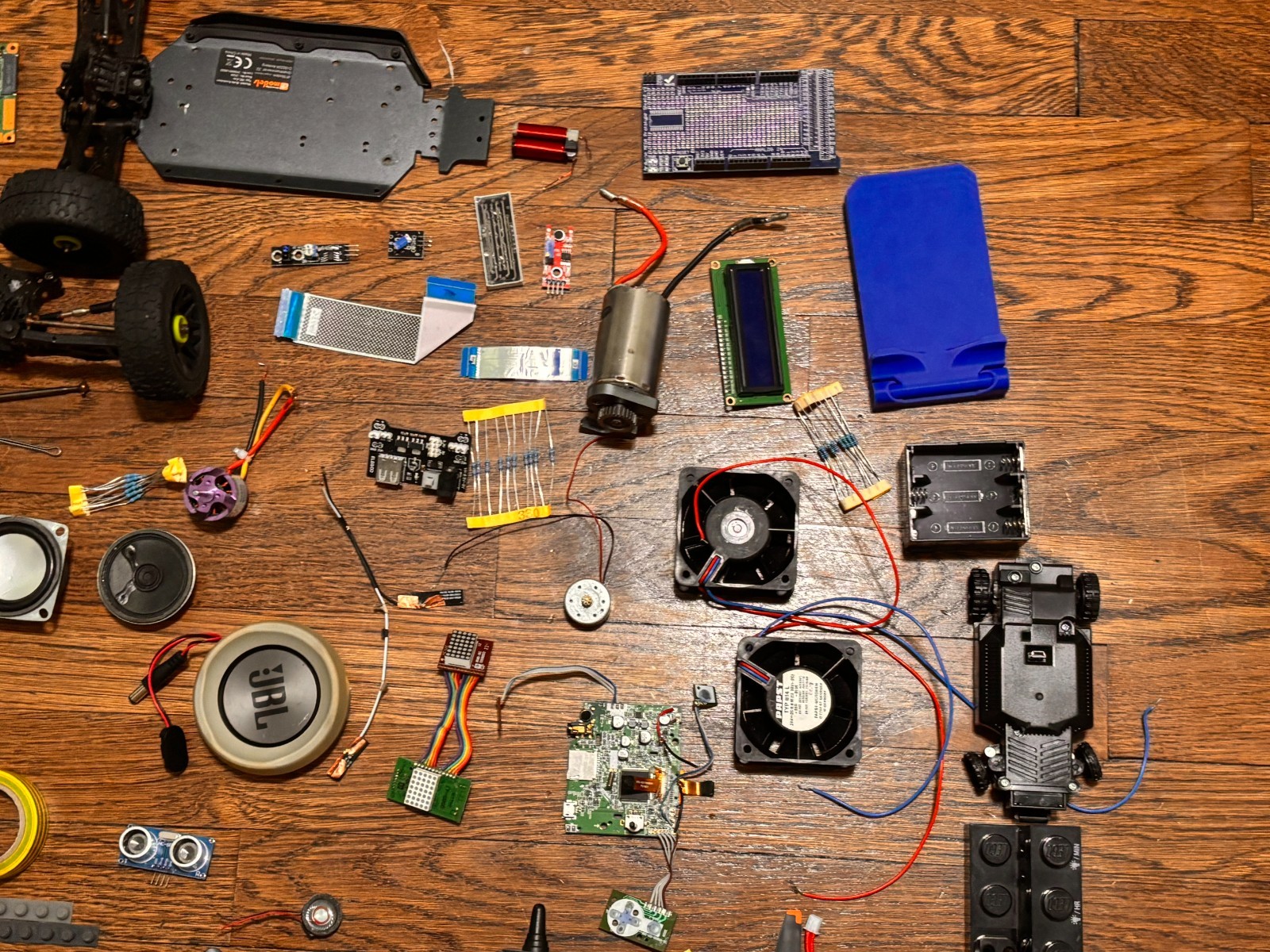 assorted Electronics for parts
