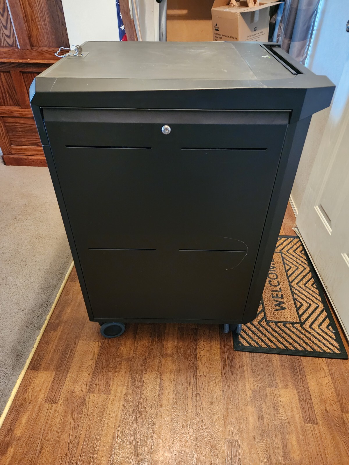 Ergotron Power Shuttle 20 Laptop Bays-Updates-Software Installs-Charging