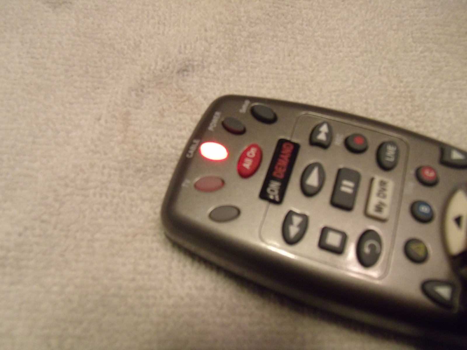 3 DEVICE UNIVERSAL COMCAST XFINITY REMOTE CONTROL On-Demand TV CATV AUX Motorola